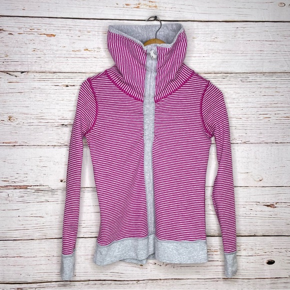 Lululemon reversible cowl neck cinched pullover - Picture 13 of 16